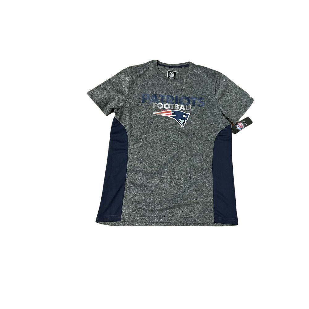 NFL NE Patriots Gray Mens Large Shirt NWT.